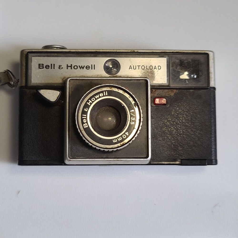 Vintage Bell & Howell Autoload Model 340 35mm Instamatic Camera